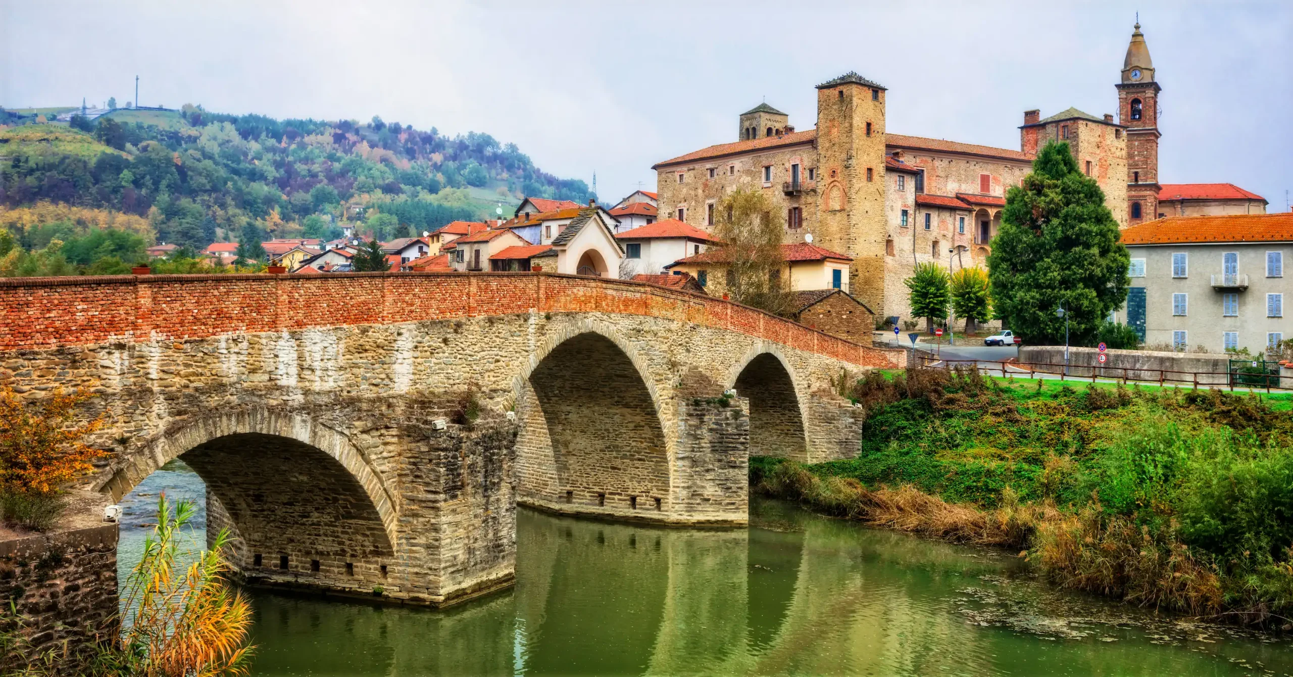 Ponte stile romanico Asti
