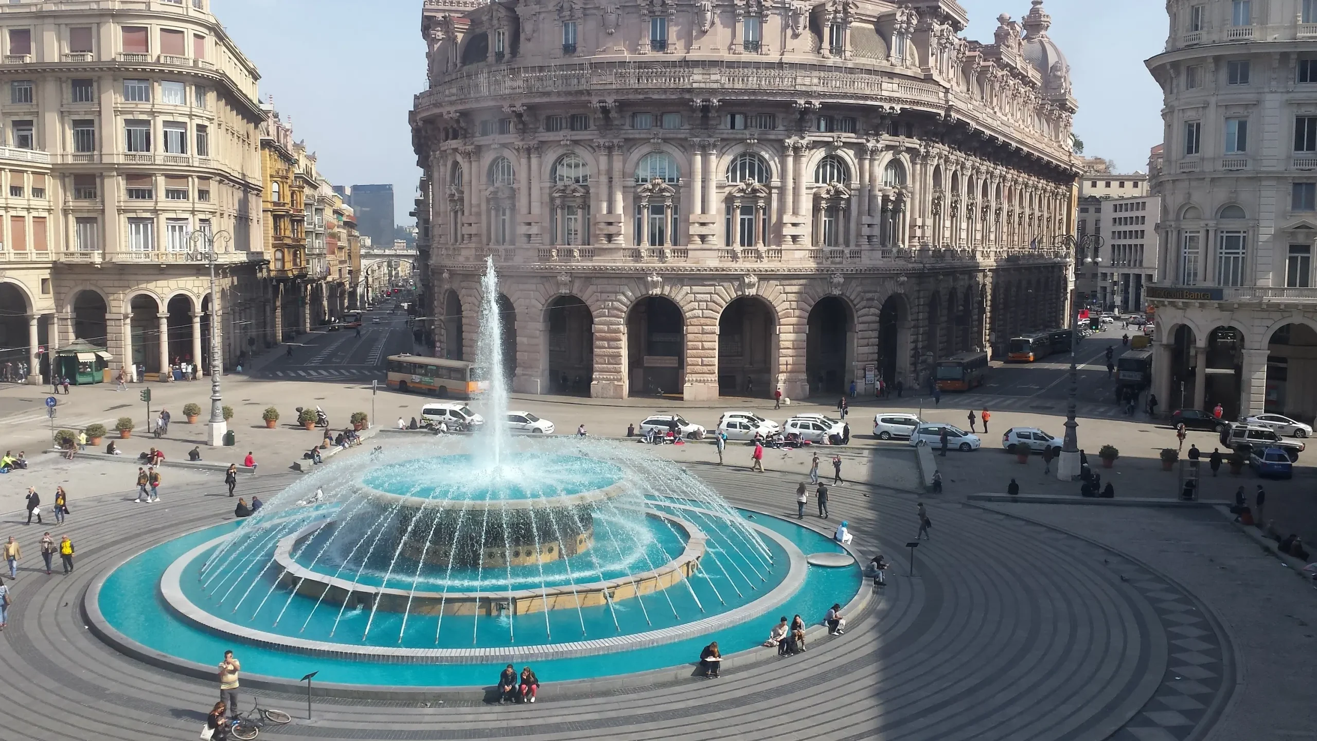 Piazza De Ferrari a Genova