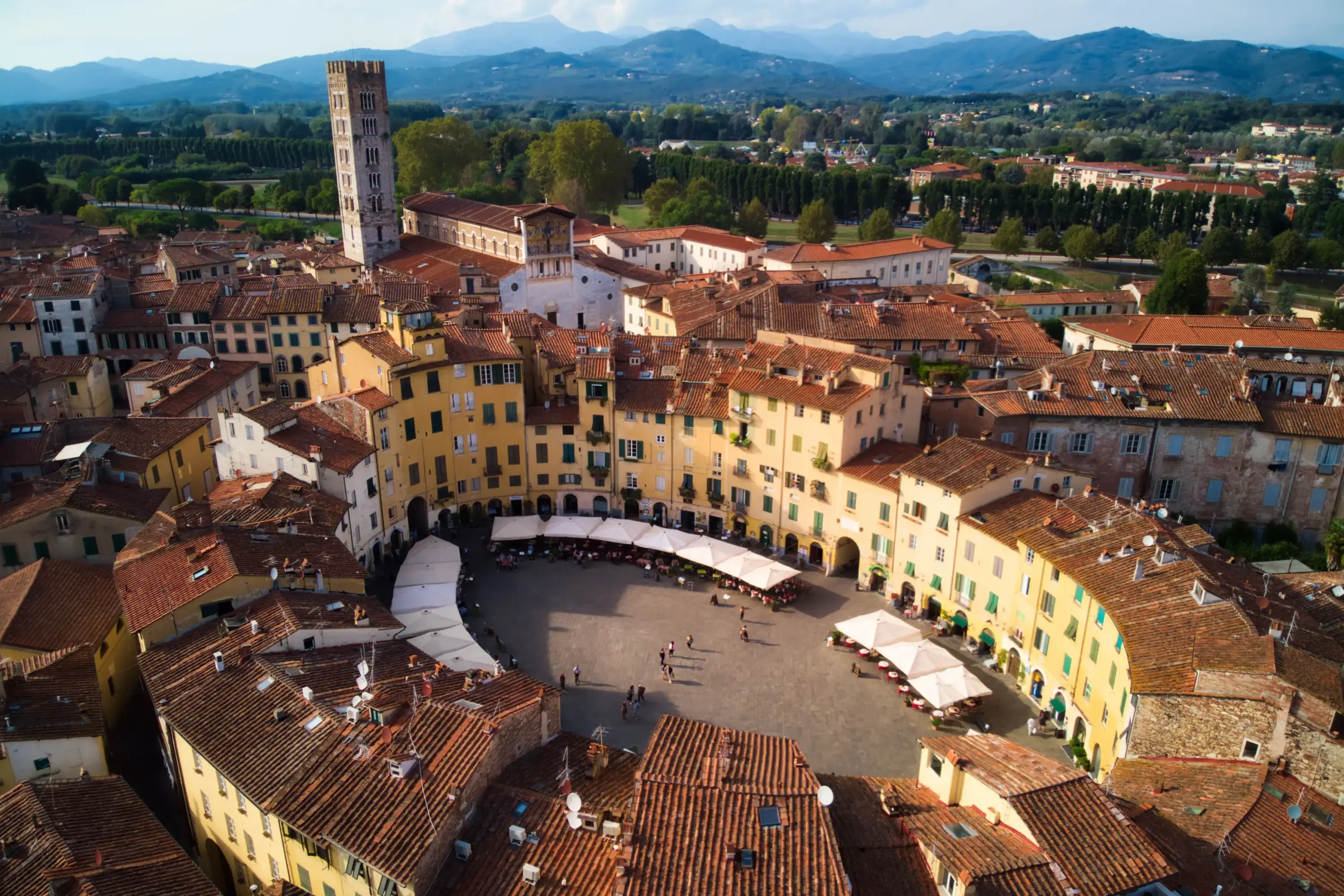 Piazza Anfiteatro Lucca